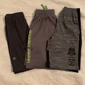 Lot of 3 boys shorts size 6/7